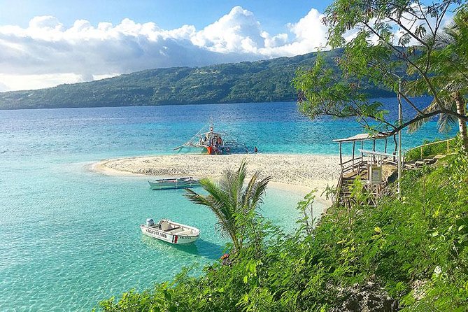 Bluewater Sumilon Day Pass - Guided island trekking: getting off the sand (with company)