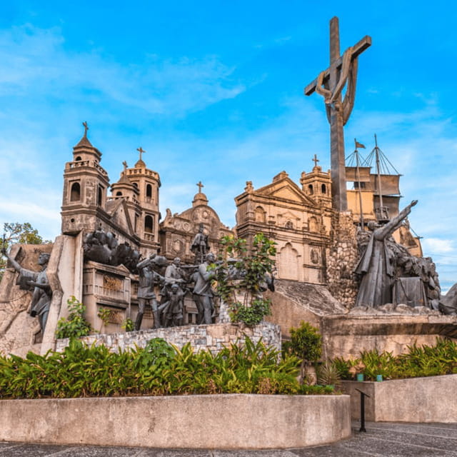 Cebu City: Best of Cebu Full-Day Guided Sightseeing Tour - Lunch at House of Lechon: iconic, but budget it