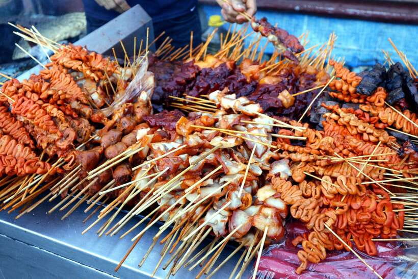 Cebu City: Historical, Local Cuisine & Mountain Guided Tour - Museo, Basilica del Santo Niño, and Basilica Minore: religion and artifacts in one run