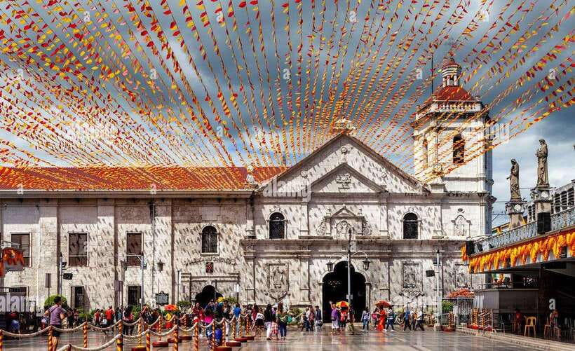Cebu Half Day City Tour (Private Tour) - Magellan’s Cross and Sto. Niño Church: religion as a living landmark