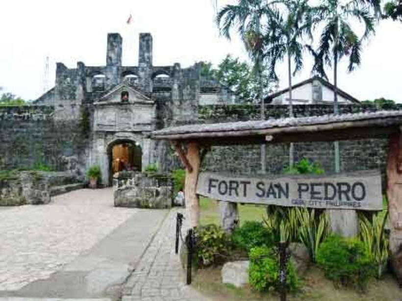 Cebu: Heritage Half-Day Tour: Explore Historic Landmarks - Basilica Minore del Santo Niño: the relic that shaped Cebu devotion