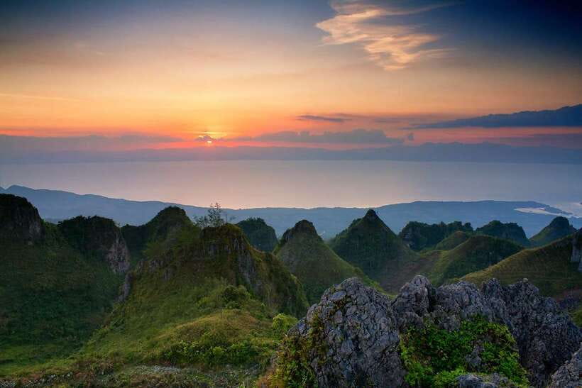 Cebu: Osmeña Peak and Kawasan Falls Canyoneering Day Trip - Lunch at Badian: A Necessary Reset Before the Water Work