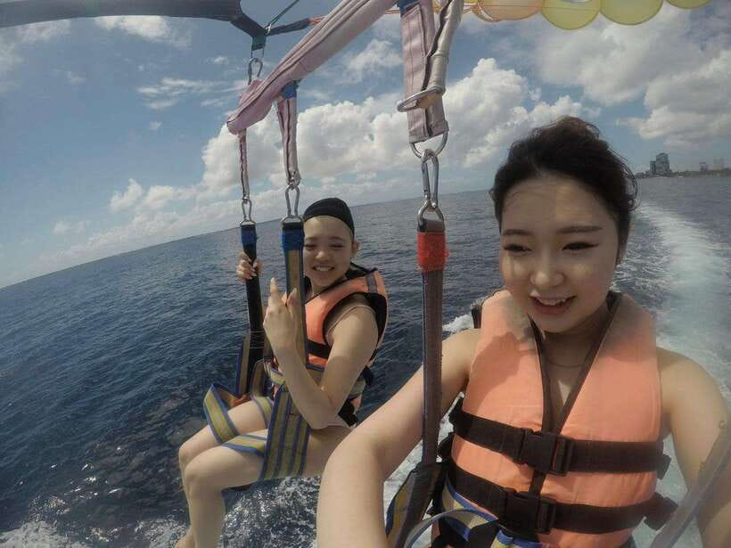 From Cebu: Mactan Island 3 Watersport Activities Tour - Parasailing over Mactan: the sky shot you’ll remember