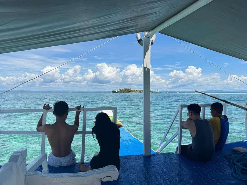 Mactan Island Hopping Gilutungan, Caohagan, Nalusuan + Lunch - Caohagan Island: White Sand Time and Village-Style Atmosphere