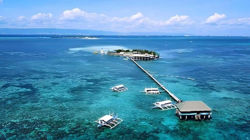 Mactan Island Hopping Gilutungan, Caohagan, Nalusuan + Lunch - Pickup, the Morning Rush, and the Dock Reality