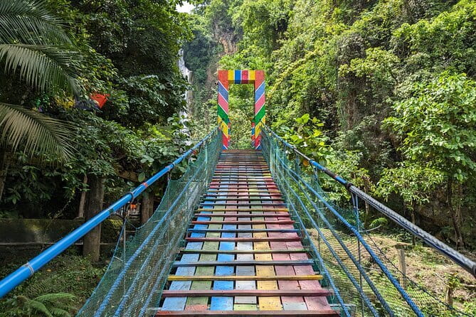 Moalboal Sardine Run, Sea Turtle and Mantayupan Falls - Mantayupan Falls: a 98-meter reset away from the heat