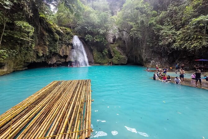 Small Group Cebu City And Uphill Mountain Tour - House of Lechon: Where You Can Actually Eat Like Cebu